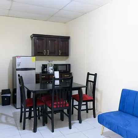 P Apartamentos Petenchel, Por Aeropuerto Flores, Peten No 3